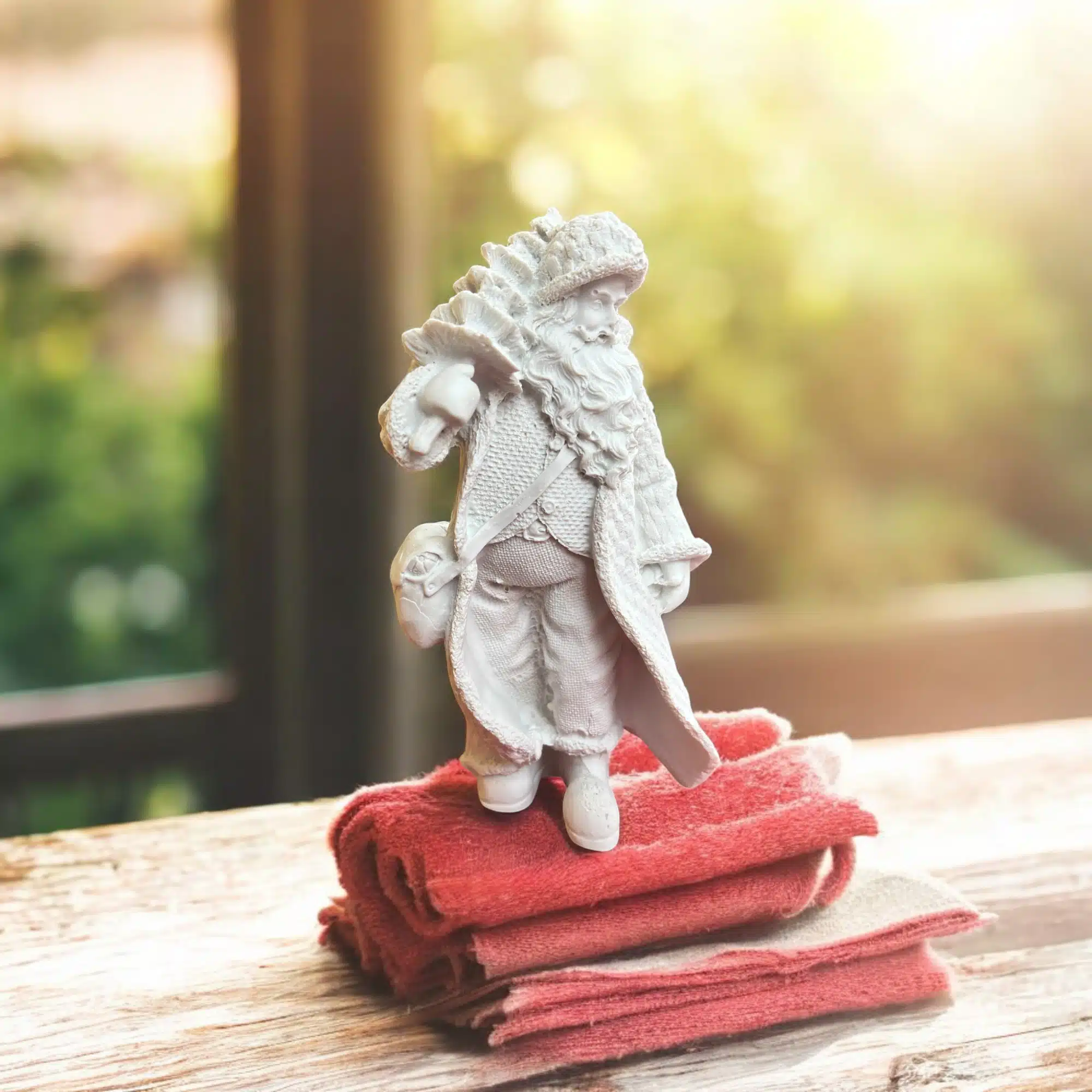 Kaftanlı Noel Baba Heykeli | 8x9,5x19 2 Kaftanlı Noel Baba Heykeli | 8x9,5x19 - Görsel 2