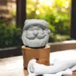 Noel Baba Figürlü Mumluk: Dekoratif Ev Eşyası