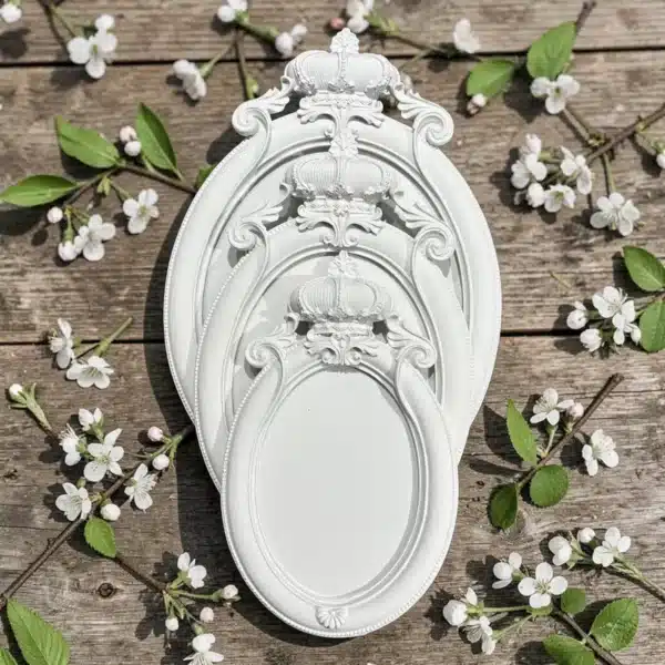 Taçlı Oval Çerçeve Takımı: Üçlü Takım