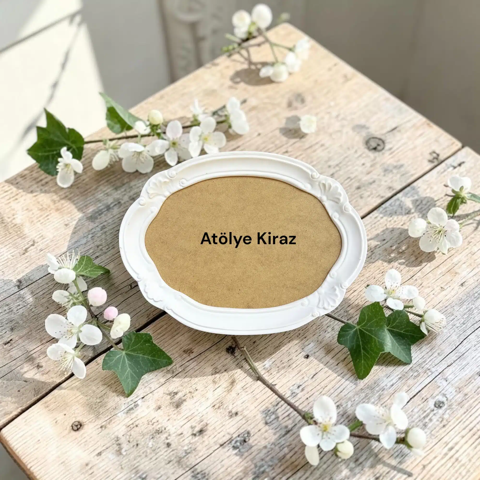 Aplikli Kıvrımlı Oval Ahşap Tepsi Doğa Çekimi Polyester Aplikli Kıvrımlı Oval Ahşap Tepsi Boyanabilir Sunumluk Ham Obje