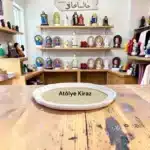 Boyanabilir oval ahşap tepsi kıvrımlı kenar polyester aplikli zemin atölye kiraz