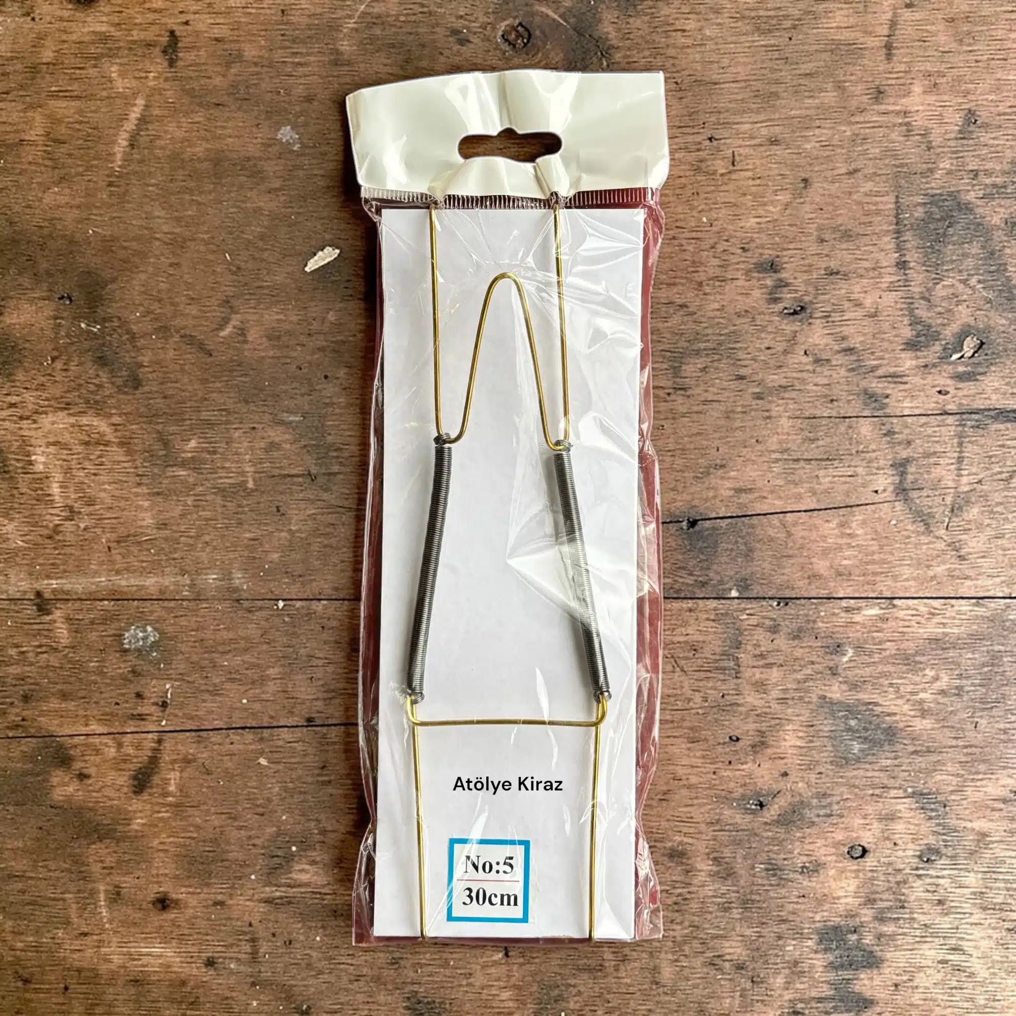 30 cm Tabak Askı Aparatı: Duvarlarınızda Sanata Yer Açın 3 30 cm Tabak Askı Aparatı