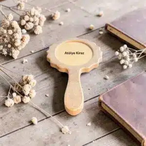 Dekoratif Ahşap El Aynası Çerçevesi: Nostaljik Zarafet Avuçlarınızda