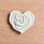 Üç Boyutlu Güllü Kalp Kutu: Dekoratif Obje