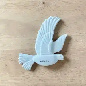 Dekoratif Uçan Kuş Objesi: Özgürlüğün ve Barışın Zarif Simgesi