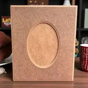 Oval Pencereli Ahşap Resim Çerçevesi: Anılarınızı Saran Klasik Zarafet