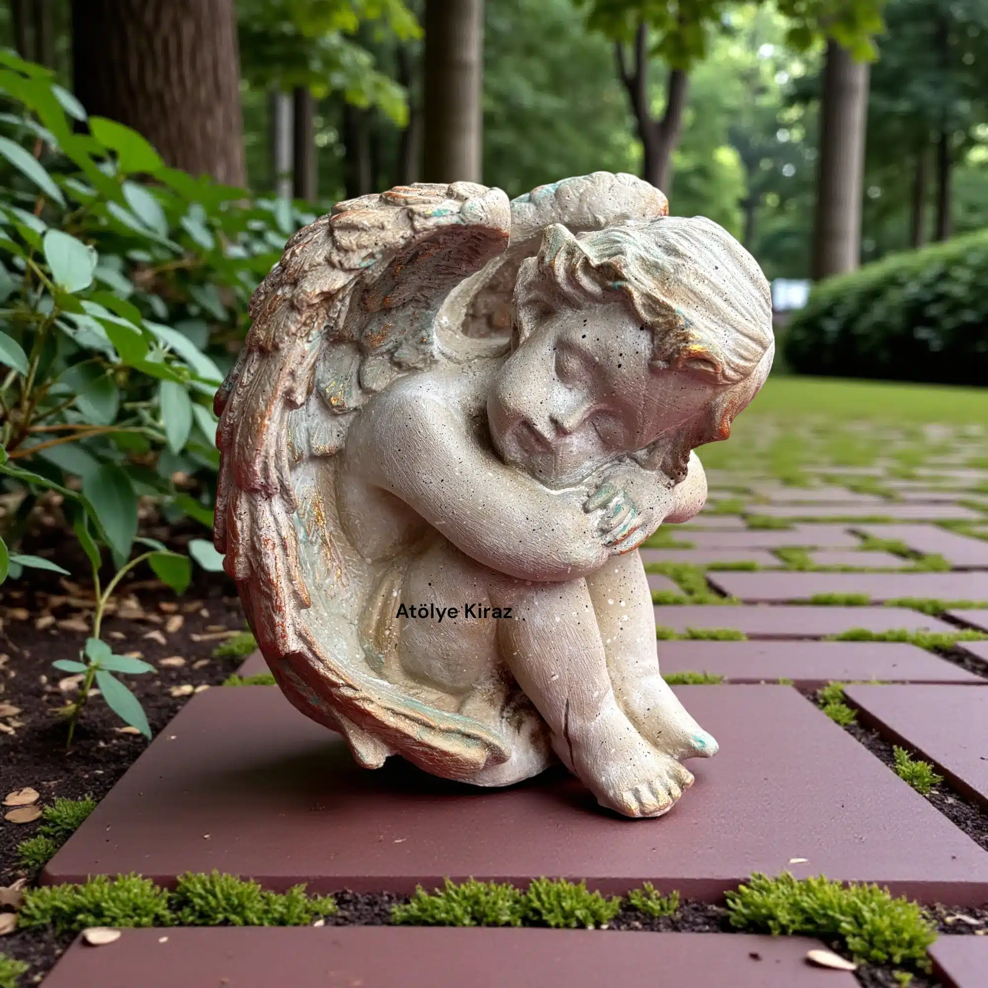 Eskitme Dekorlu Uyuyan Melek Heykeli: Yüzyıllık Huzurun Evinizdeki Yansıması