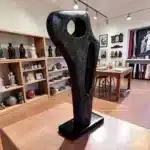 Atölye Kiraz iki delikli parıltılı siyah gümüş detaylı modern soyut sanat heykeli arka gövde yapısı