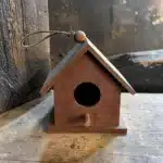 Atölye Kiraz boyanabilir ahşap kuş evi ham mdf askılı maket yuva rustik arka plan düz çekim