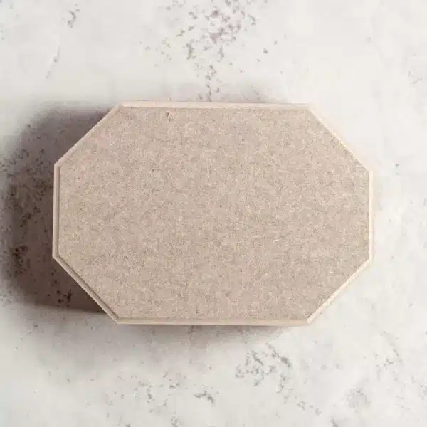Dekoratif Sekizgen Ahşap Kutu: Şıklığı Geometride Keşfedin