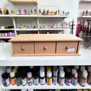 Üç Çekmeceli Yatay Kutu: Masaüstü ve Hobi Alanlarınız İçin Şık Düzenleyici