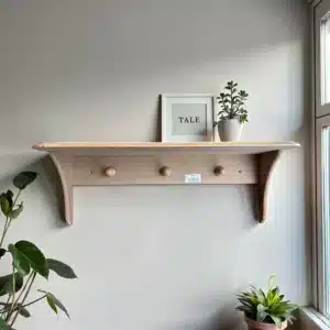 Askılı Ham Ahşap Duvar Rafı: Duvarlarınızın Zarif Düzenleyicisi