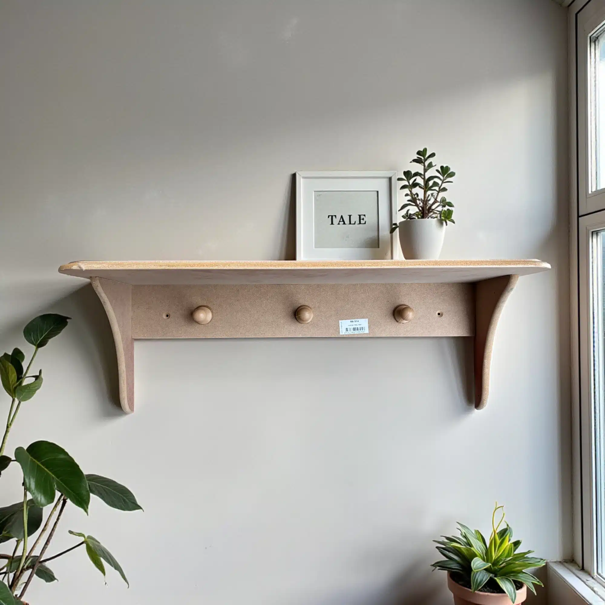 Askılı Ham Ahşap Duvar Rafı: Duvarlarınızın Zarif Düzenleyicisi