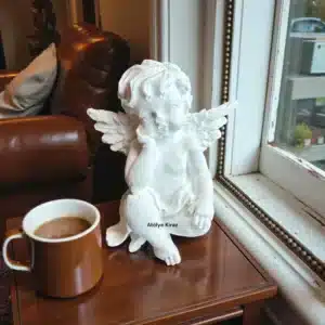 Düşünen Melek Biblosu: Beyaz Minimal Dekoratif Heykel