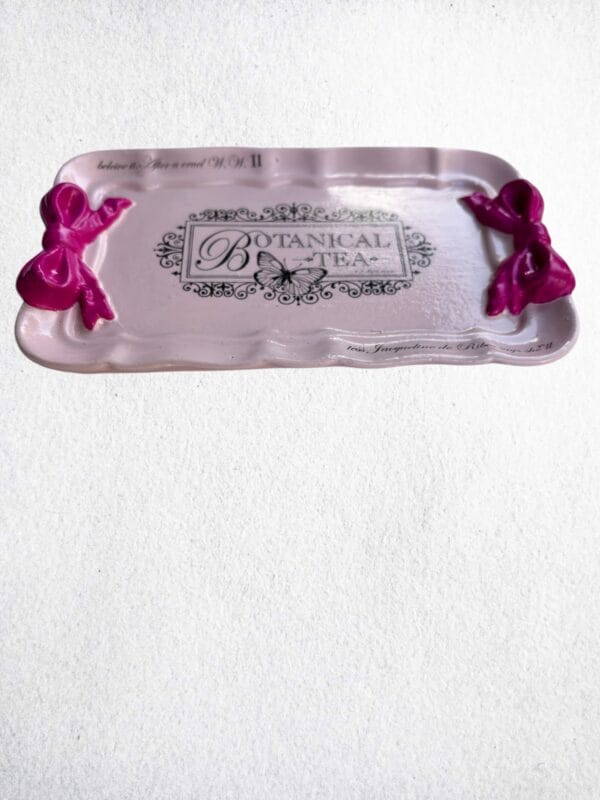 Dekoratif Pembe Fiyonklu Botanik Çay Temalı Aytaşı Tepsi – 19x12 cm | El Boyaması Vintage Stil - Görsel 3