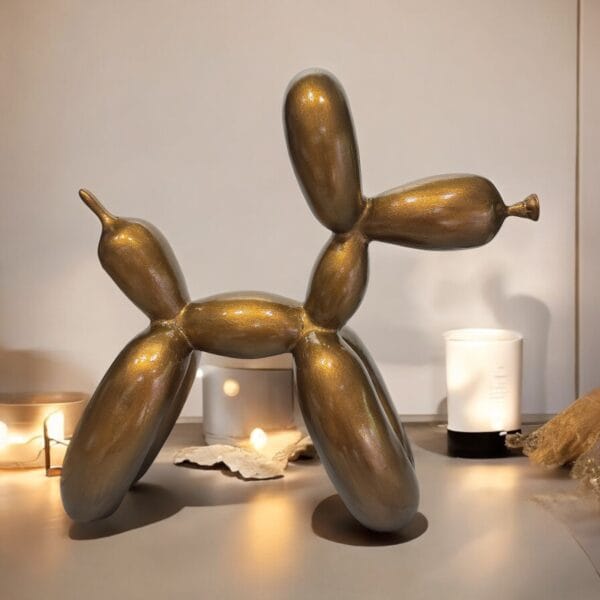 Dekoratif Bronz Renk Balon Köpek Heykel – 30x11x28 cm | Modern Sanat Tarzı Ev ve Ofis Aksesuarı