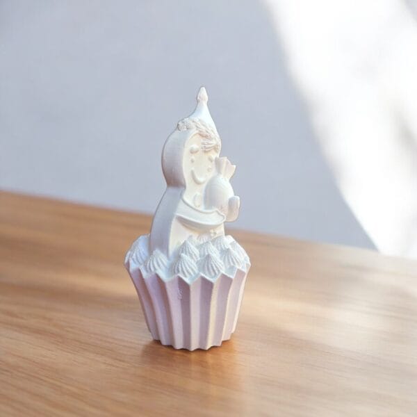 Yılbaşı Temalı Aytaşı Cupcake Figürü – Boyanabilir Dekoratif Obje 14x7x7 cm - Görsel 2