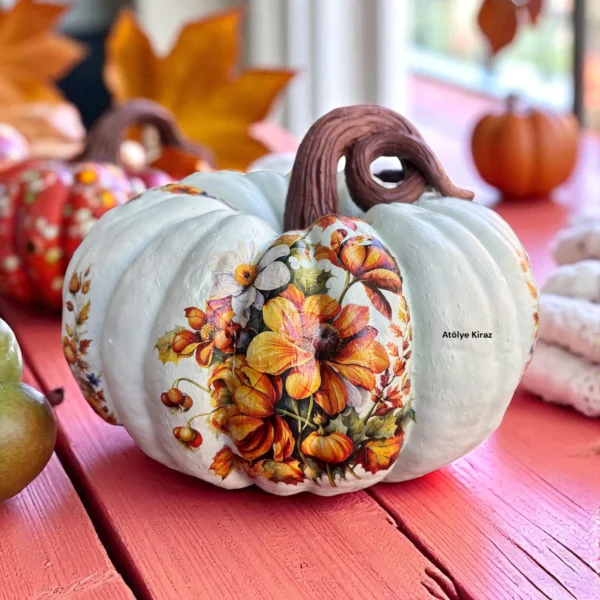 Dekoreli Sonbahar Kabak : El Boyaması Halloween Dekorasyonu