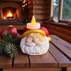 Noel Baba Figürlü Mumluk: Yılbaşı Temalı Dekoratif Tealightlık