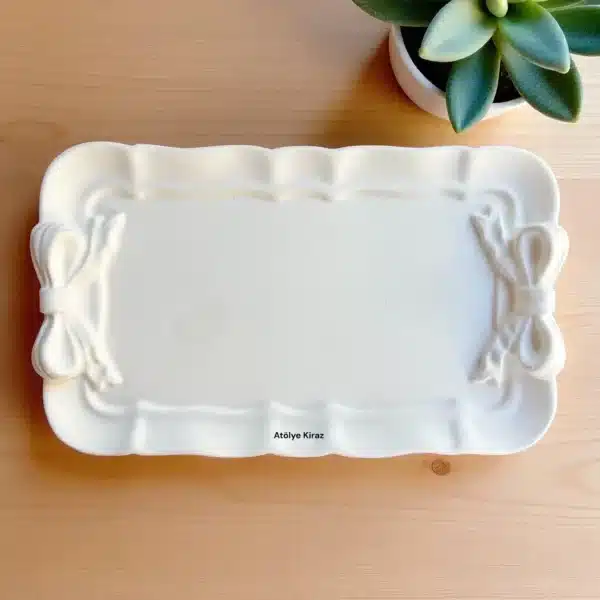 El Boyaması Fiyonklu Tepsi : Vintage Mini Servis Ve Takı Tepsisi- Ham Obje