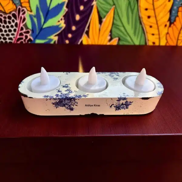 Dekoratif Mavi Çiçek Desenli Üç Gözlü Mumluk