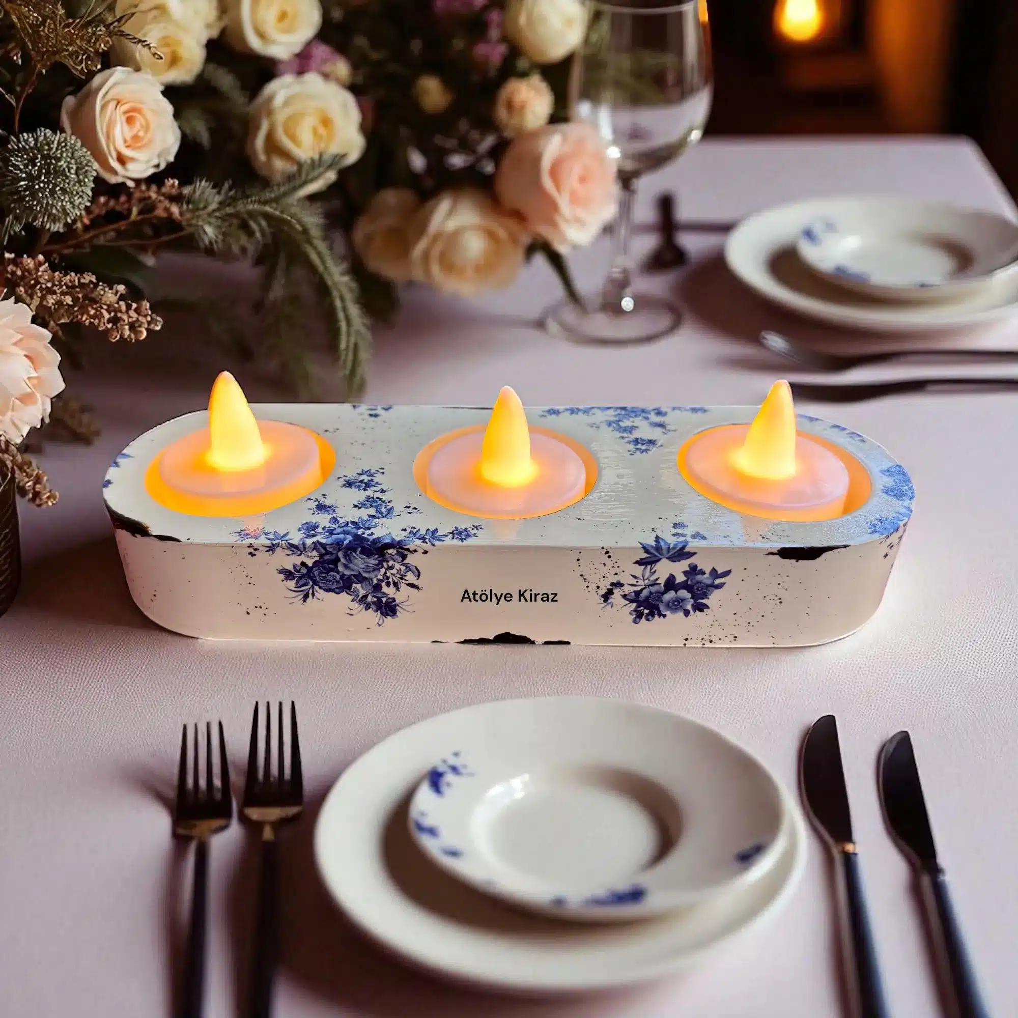 Dekoratif Mavi Çiçek Desenli Üç Gözlü Mumluk | Tealigt | Dekoratif Mumluk