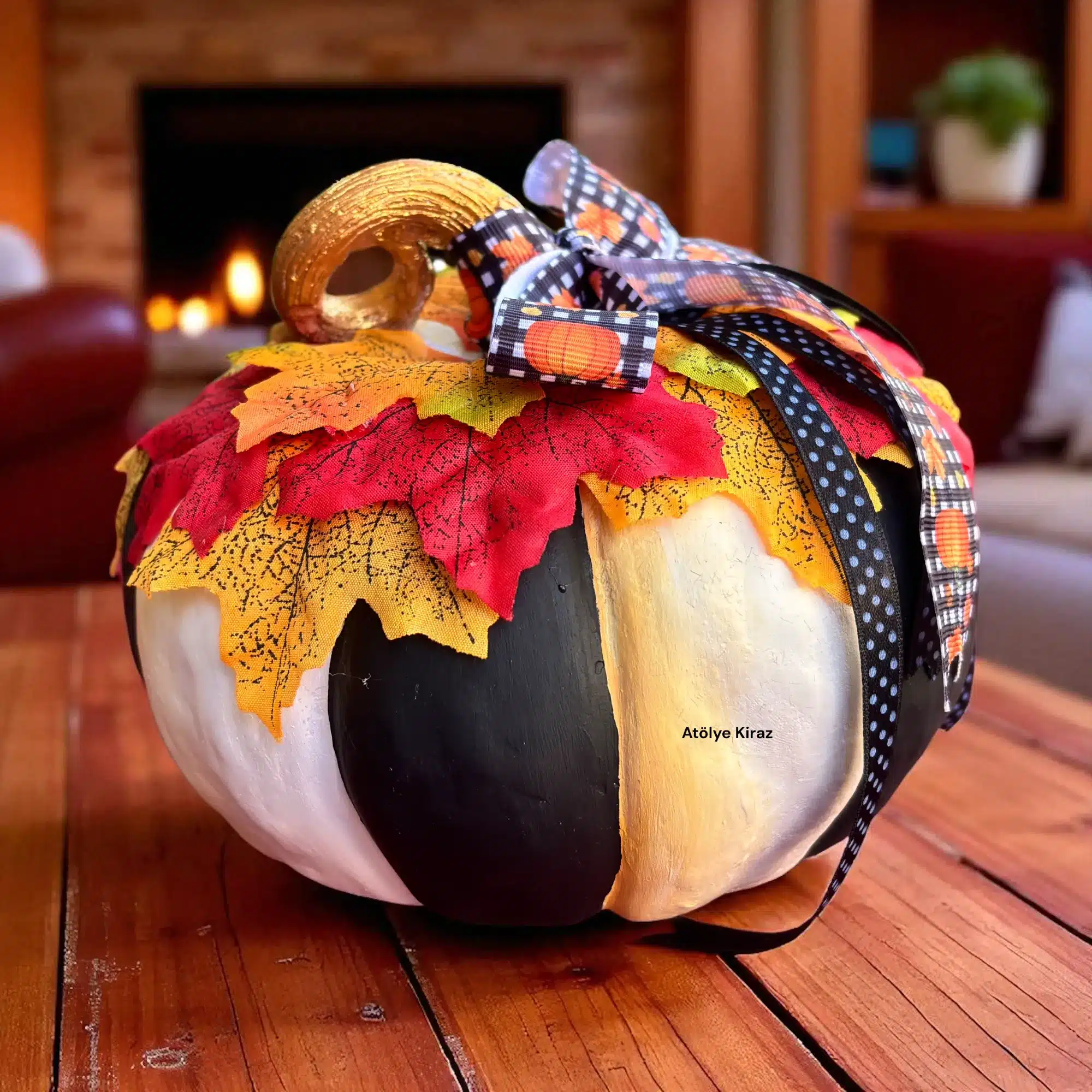 El Boyaması Polyester Kabak | Sonbahar ve Halloween Figürü | 19x19x15 cm 1 El Boyaması Polyester Kabak | Sonbahar ve Halloween Figürü