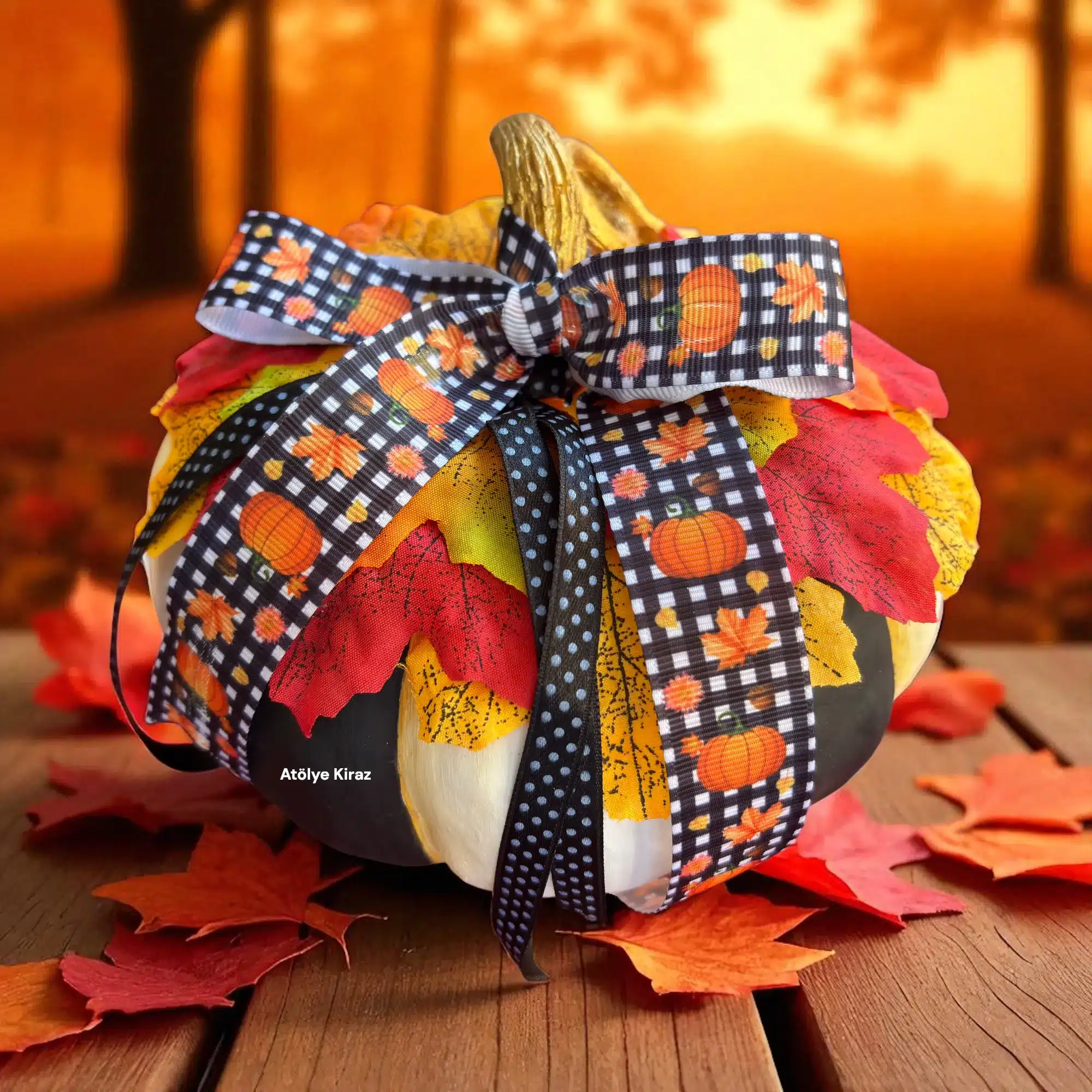 El Boyaması Polyester Kabak | Sonbahar ve Halloween Figürü | 19x19x15 cm 8 El Boyaması Polyester Kabak | Sonbahar ve Halloween Figürü