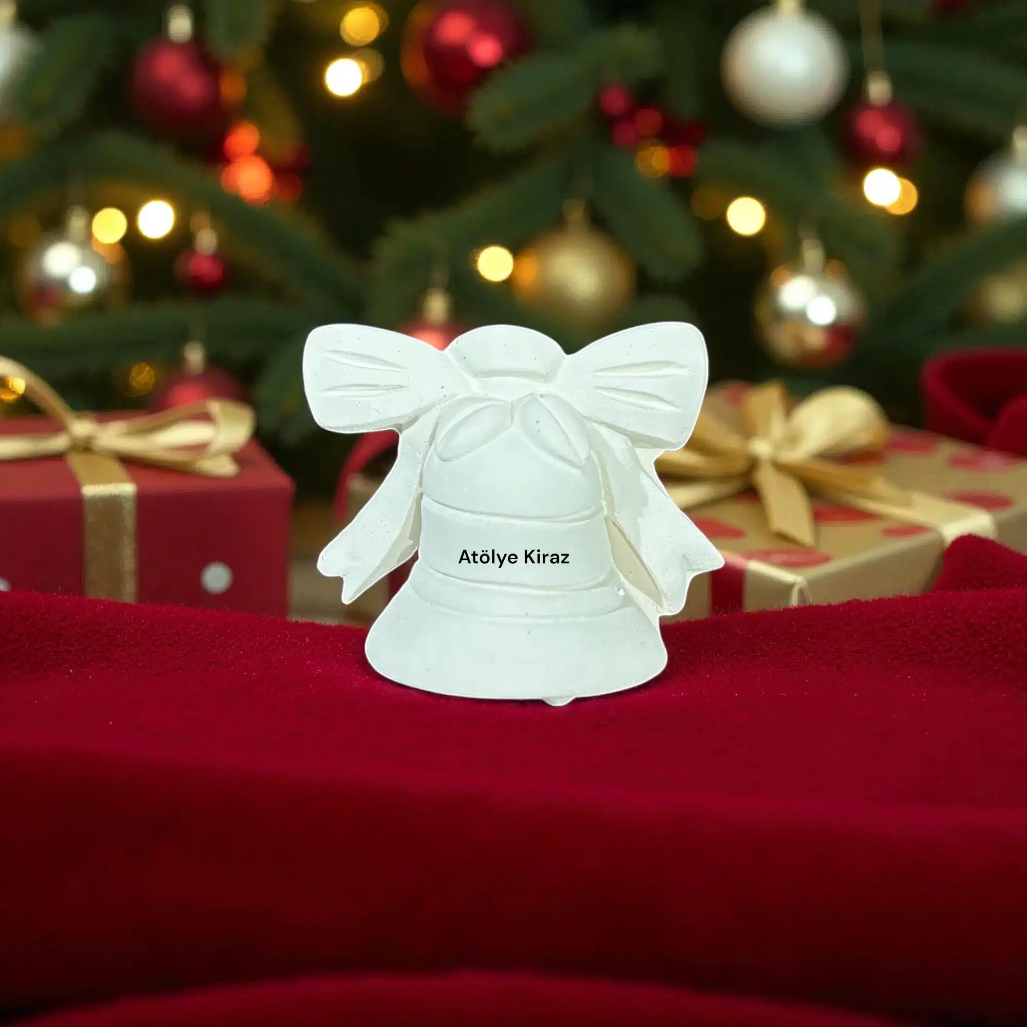 Fiyonklu Çan Figürü : Küçük Dekoratif Obje