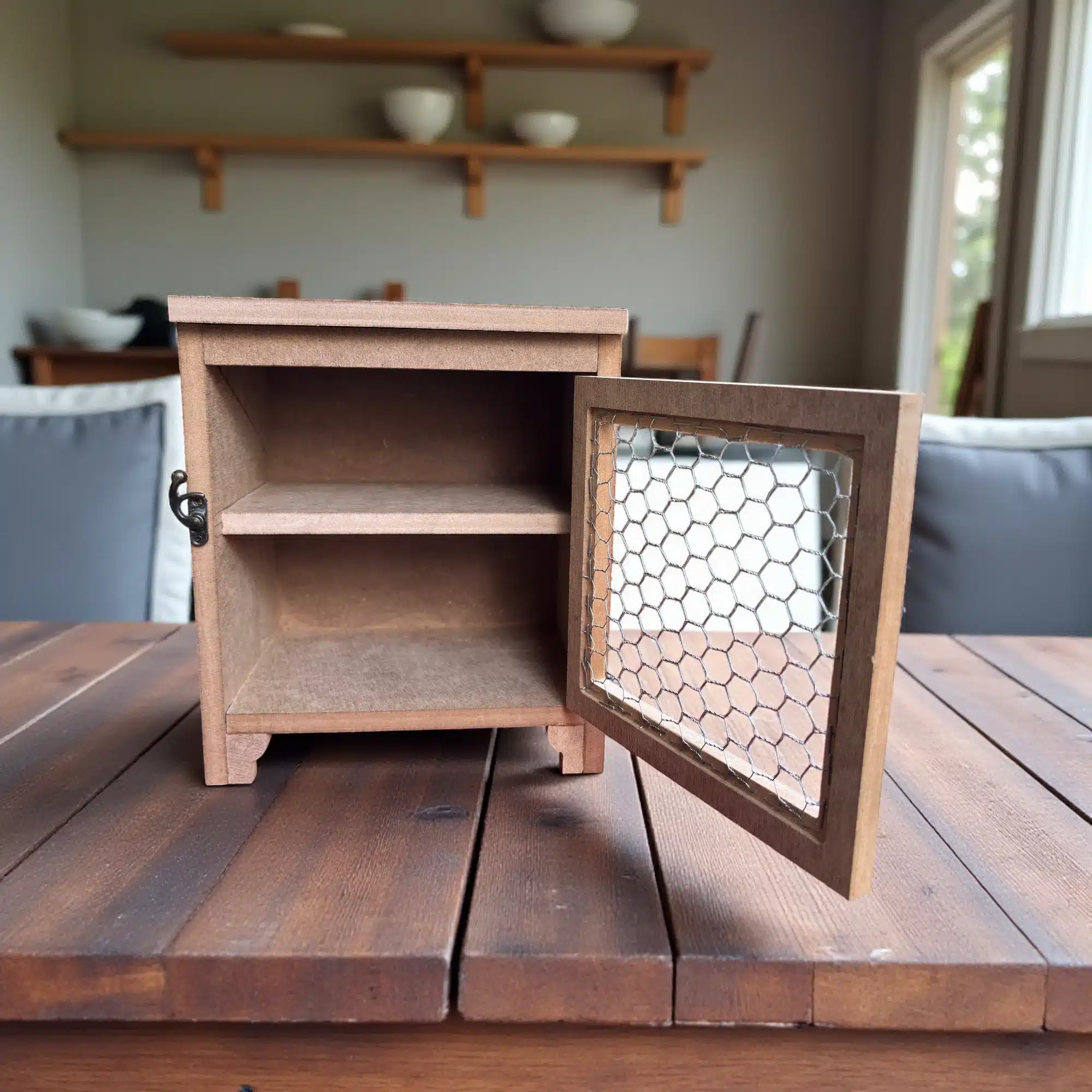 Telli Mini Ahşap Dolap : Dekoratif Ahşap Obje 2 Telli Mini Ahşap Dolap : Dekoratif Ahşap Obje