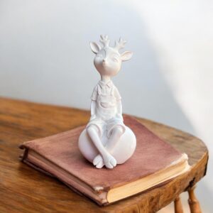 Taşa Oturan Geyik Kız 24x12x12 cm
