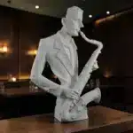 Saksafon Çalan Adam Heykeli