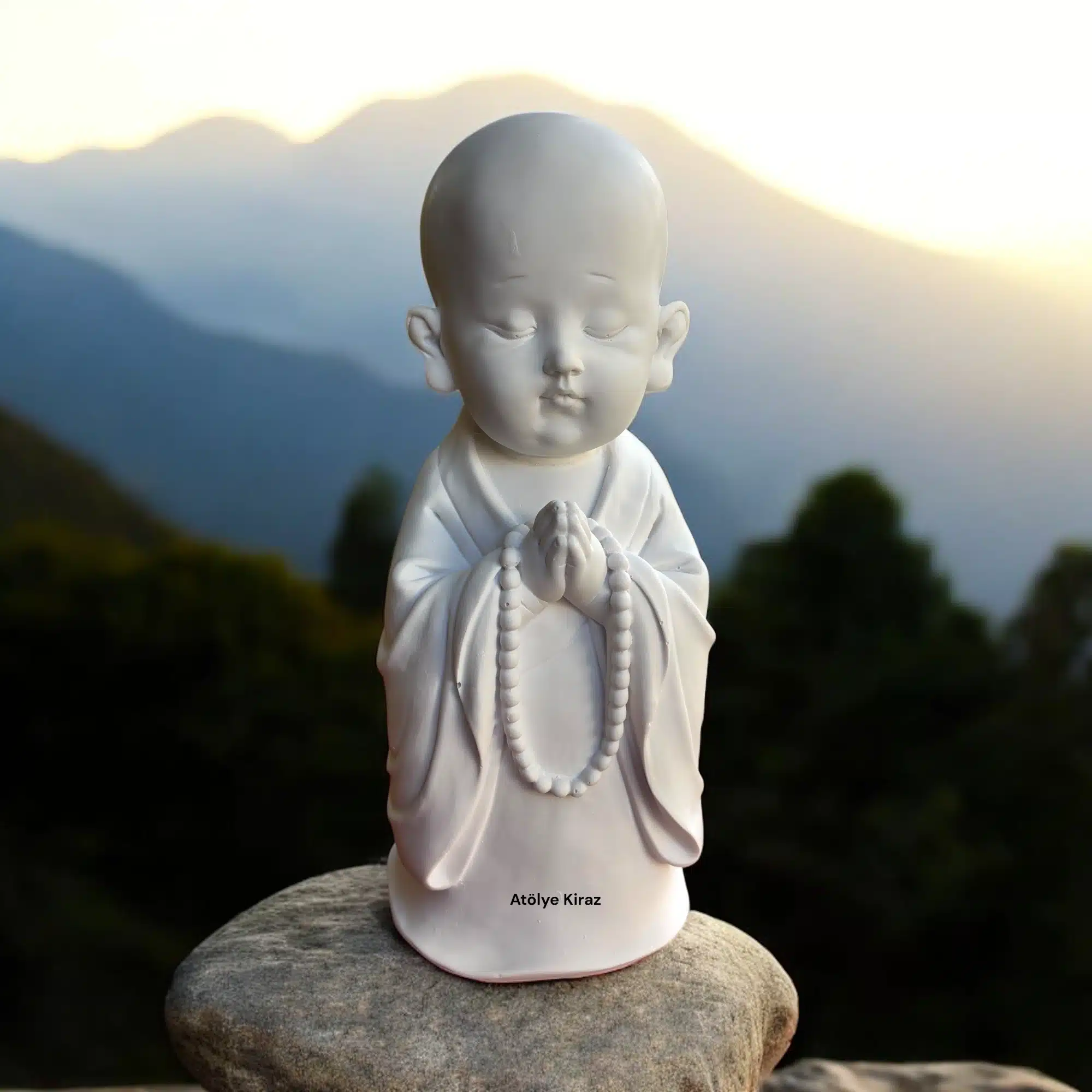 Ham Polyester Ayakta Duran Keşiş : Meditasyon Figürü - (13x13x33 cm) 1 Ham Polyester Ayakta Duran Keşiş : Meditasyon Figürü