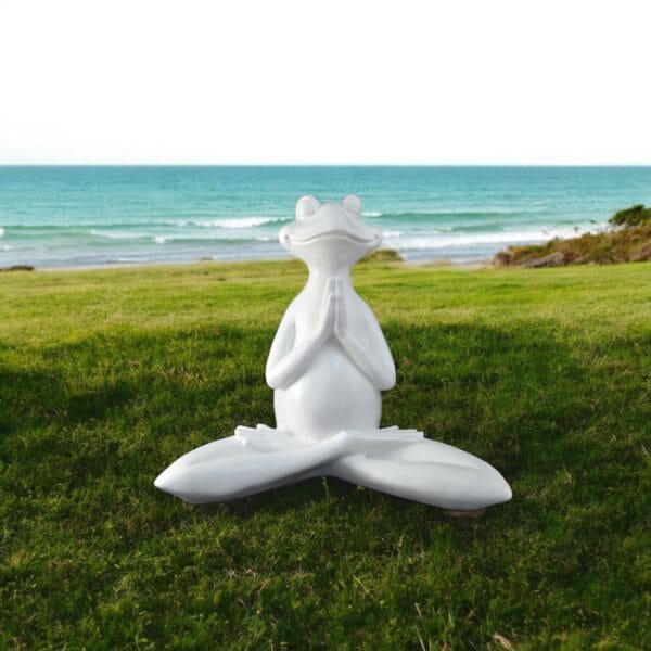 Yogacı Kurbağa Eller Birleşik 36x43 cm
