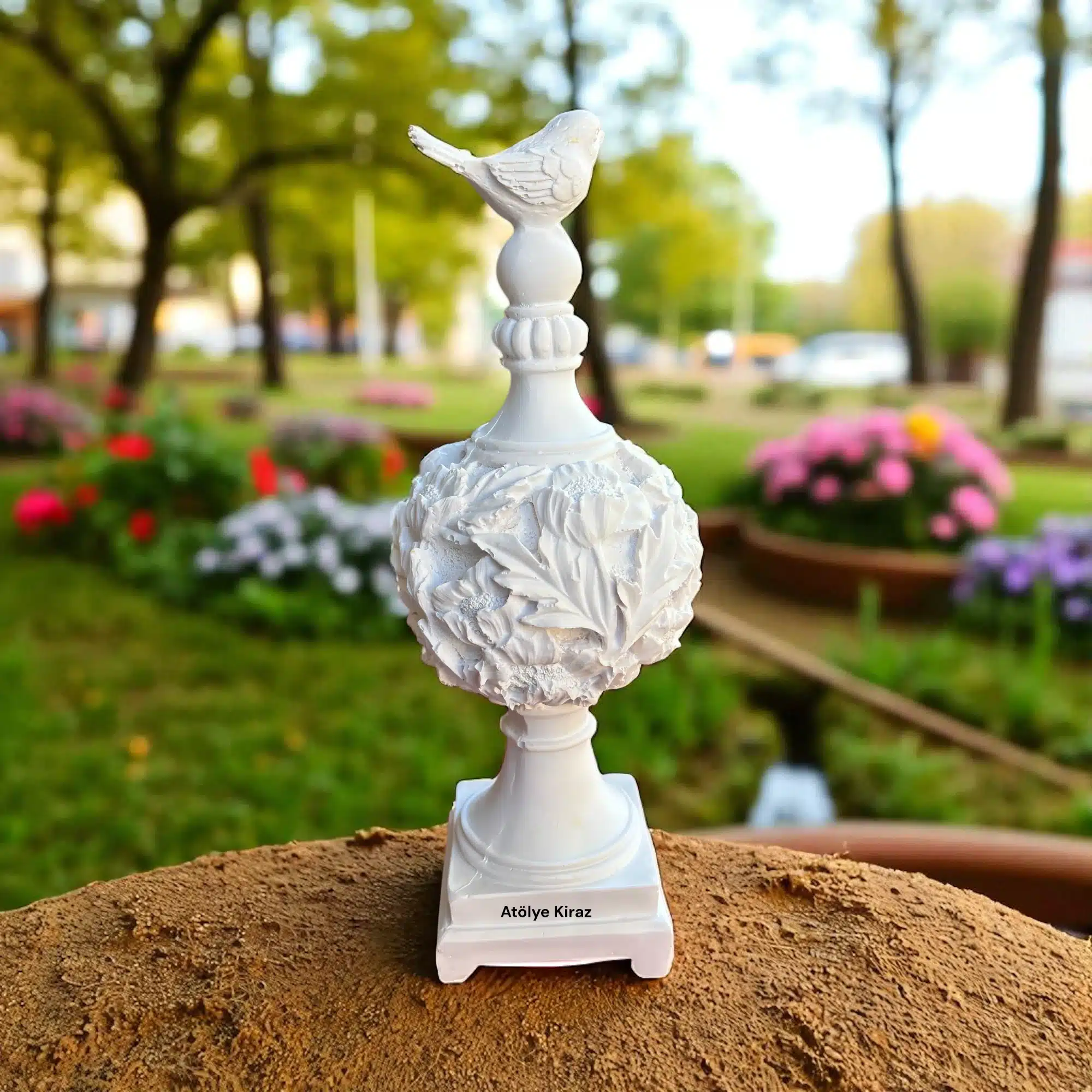 Kaideli Kuşlu Biblo : Ev Dekoru ve Dekoratif Heykel (12x12x31 cm) 2 Kaideli Kuşlu Biblo