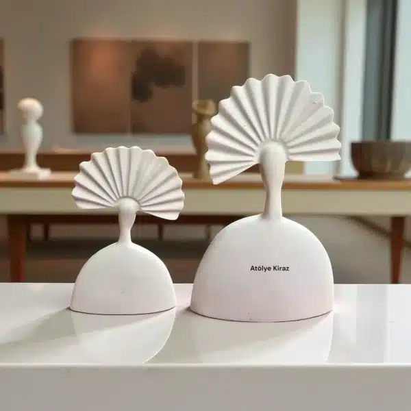 Ham Polyester Yelpaze Saçlı Kadın Heykeli : Modern Sanat Temalı Büst Seti