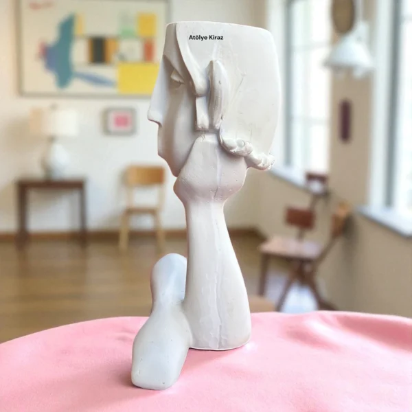 Ham Polyester Kübist Saksı : Modern Sanat Temalı Dekoratif Figür
