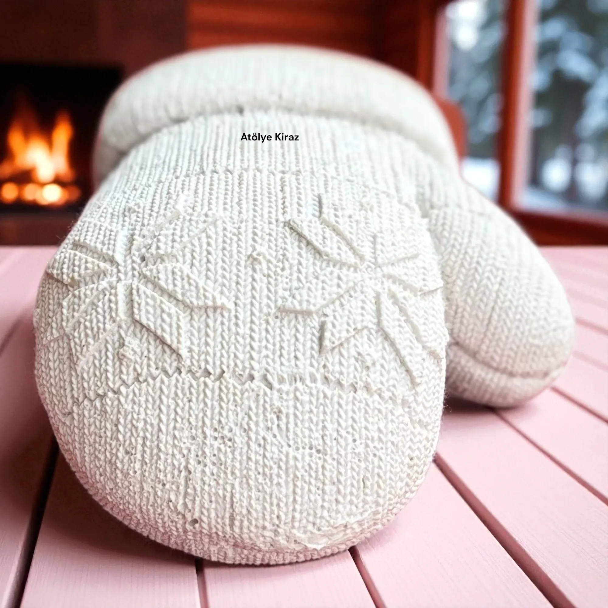 Ham Polyester Örgü Eldiven Figürü : Boyanabilir Kış Dekoratif Objesi - (4x9x9,5 cm) 3 Ham Polyester Örgü Eldiven Figürü : Boyanabilir Kış Dekoratif Objesi