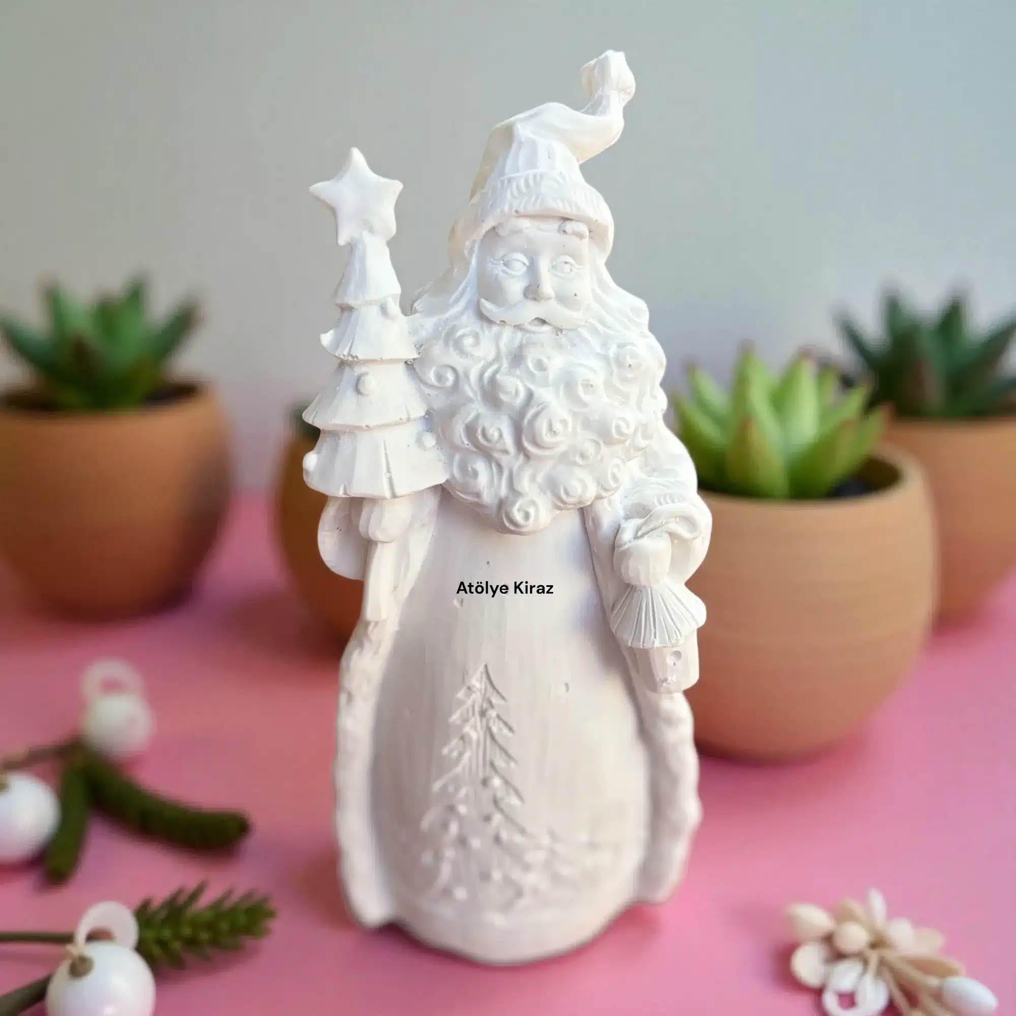 Ham Polyester Noel Baba Heykeli : Çam Ağacı ve Fener Tutan Dekoratif Figür - (7x9x24 cm) 2 Ham Polyester Noel Baba Heykeli : Çam Ağacı ve Fener Tutan Dekoratif Figür